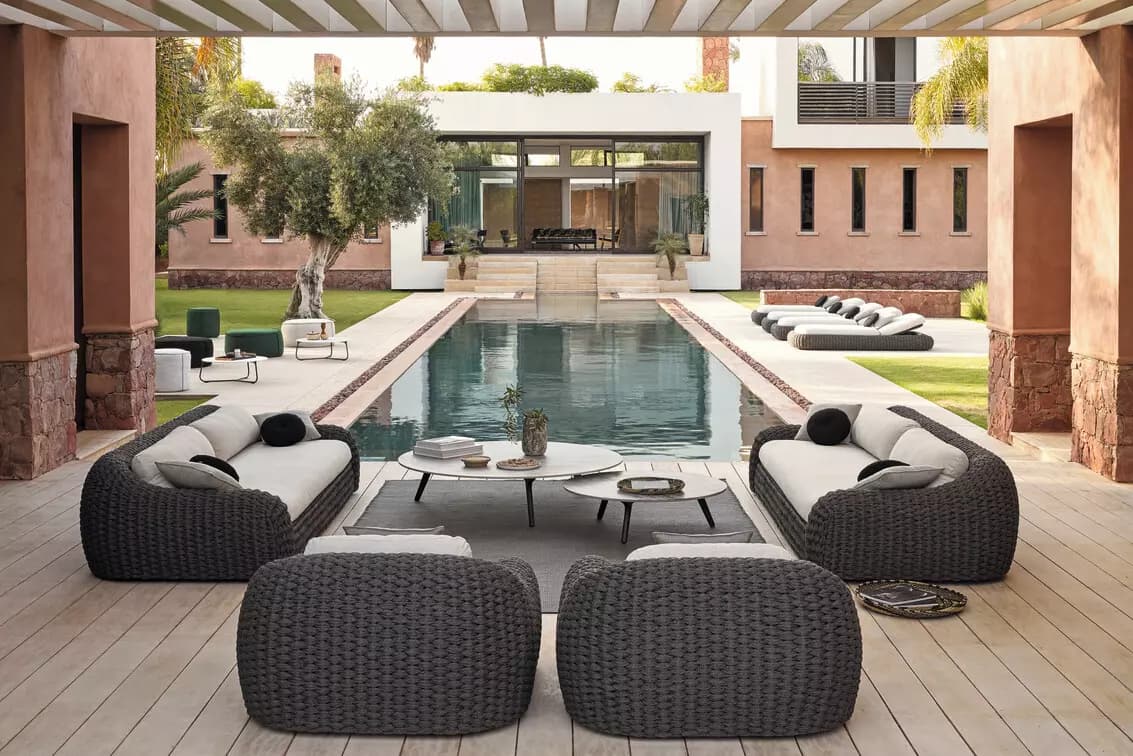 Outdoor carpets